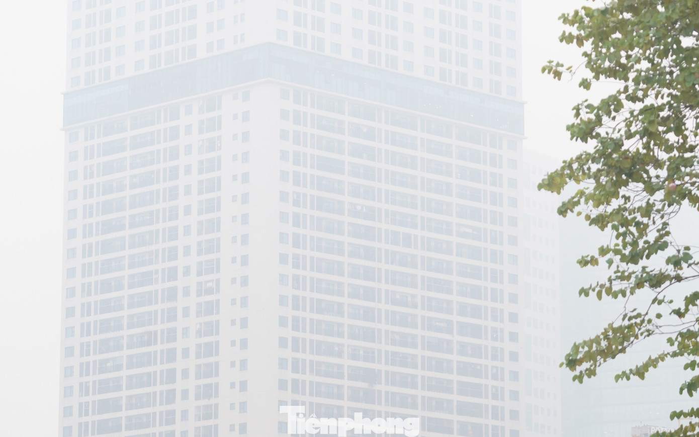 Hà Nội amp;#34;chìm nghỉmamp;#34; trong ô nhiễm không khí - 10