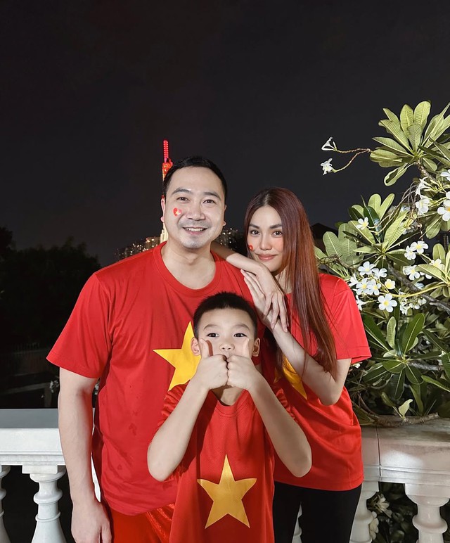 Không chỉ là siêu mẫu trên sàn diễn, Lan Khuê còn là người phụ nữ của gia đình: Chọn bình yên, chọn yêu thương và vun vén những khoảnh khắc giản dị bên chồng con.