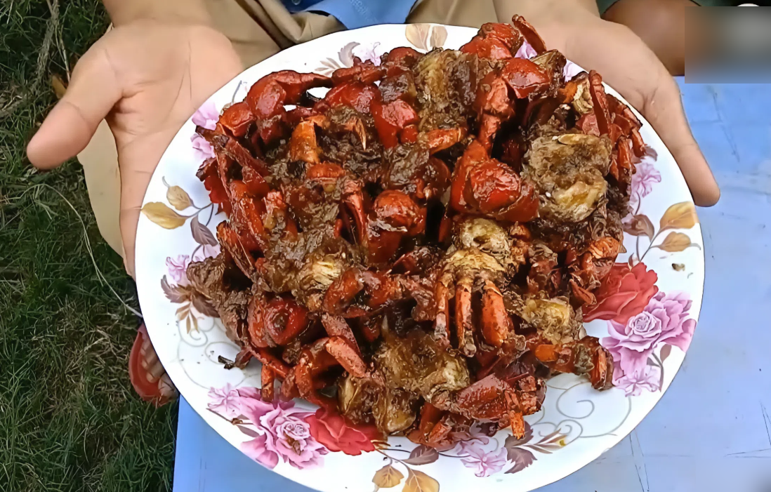 Chù ụ rang me được công nhận là đặc sản tỉnh Trà Vinh cũ. Ảnh: Tâm Võ Vlog