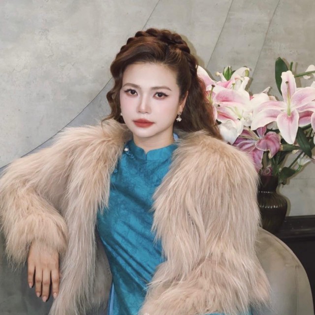 Ngoài việc siết cân giữ dáng, Kiều Anh còn ăn uống khoa học, cân bằng các nhóm chất để cơ thể nạp đầy đủ dinh dưỡng cần thiết. Bên cạnh đó, nữ diễn viên chú trọng thực phẩm sạch từ thiên nhiên, ít thịt và nhiều rau củ quả.