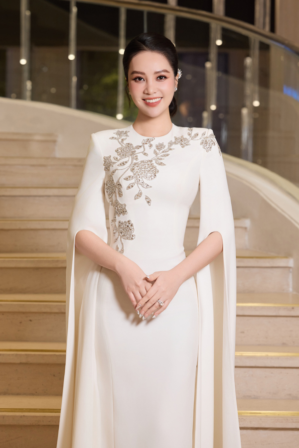 BTV Thụy Vân giữ kín hình ảnh con gái vì tôn trọng quyền riêng tư của con.