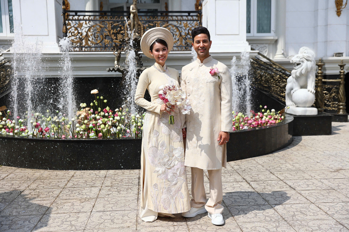 Fashionista Tiên Nguyễn và chồng. Ảnh: Quỳnh Trần