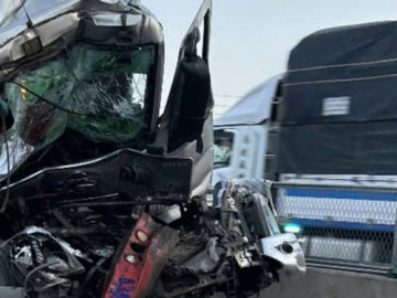 Tai nạn nghiêm trọng trên đường cao tốc Bùng - Vạn Ninh, 2 người chết, 3 người bị thương