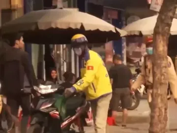 Hà Nội yêu cầu doanh nghiệp siết kỷ luật tài xế công nghệ