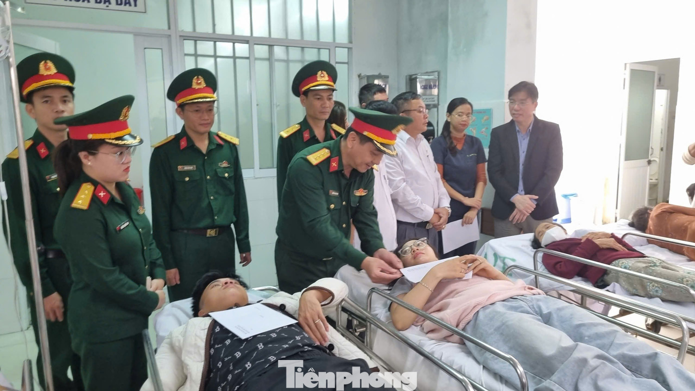 Cô dâu bàng hoàng kể khoảnh khắc ô tô khách va chạm với xe đầu kéo khiến 11 người thương vong - 4