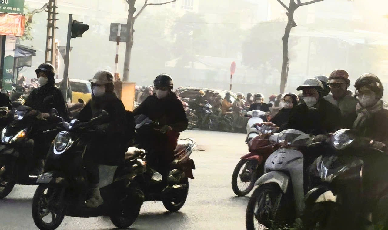 Ngột ngạt Ảnh Nguyễn Tuấn