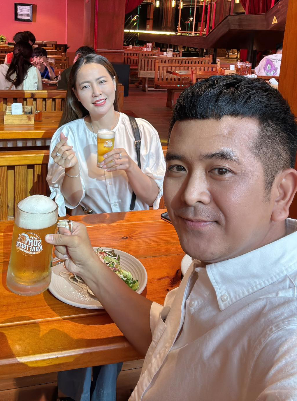 Hạnh phúc ở tuổi 42 của amp;#39;bé Anamp;#39; Hùng Thuận - 6