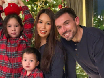 Căn hộ cao cấp của siêu mẫu Hà Anh lộng lẫy đón Giáng sinh