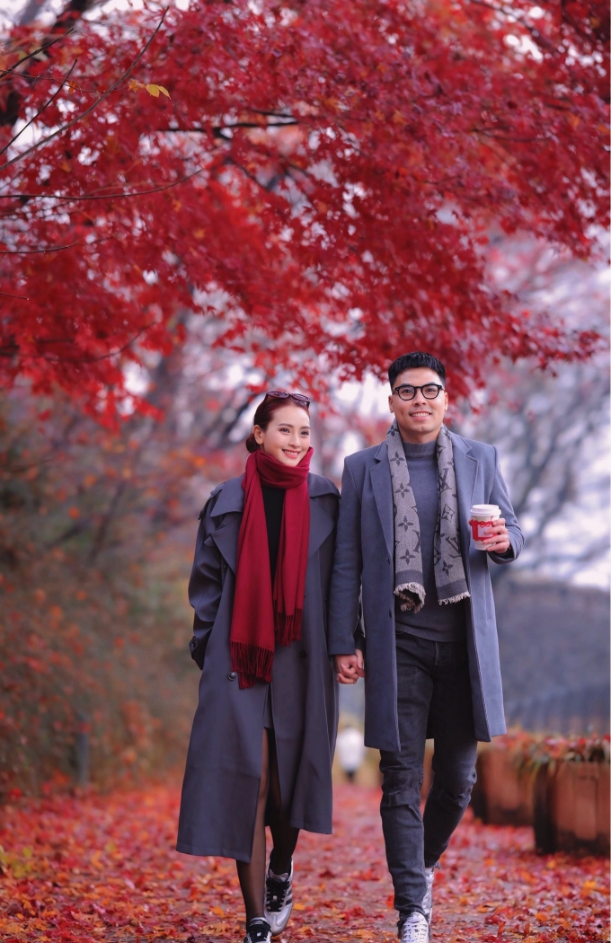 Huyền Trang - Đức Huy ở Hàn Quốc cuối tháng 11.