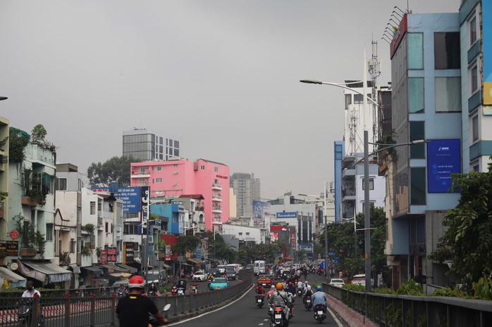 Lớp sương mù có khả năng kéo dài đến hết ngày hôm nay và có thể tiếp diễn vào sáng sớm ngày mai