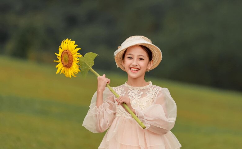 Viann sở hữu khí chất nhẹ nhàng, đẹp chuẩn nàng thơ.