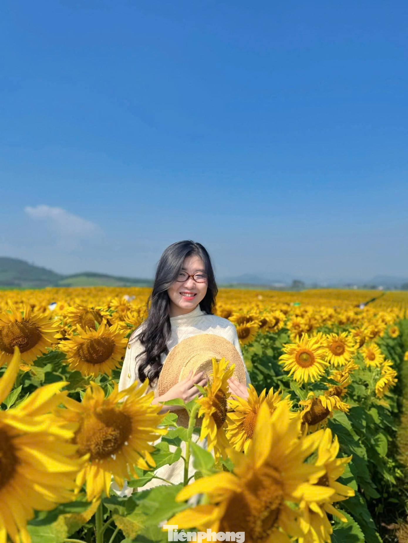 img src/upload/4-2025/images/2025-12-20/1766221406-tp-8-width1390height1853.jpg width660 /