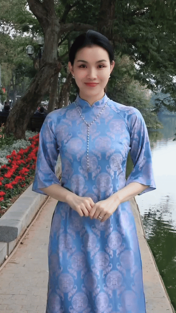 Con gái Hoa hậu Thùy Lâm gây chú ý với chiều cao nổi bật - 8