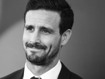 Nam diễn viên nổi tiếng tự tử ở tuổi 46, người hâm mộ bàng hoàng