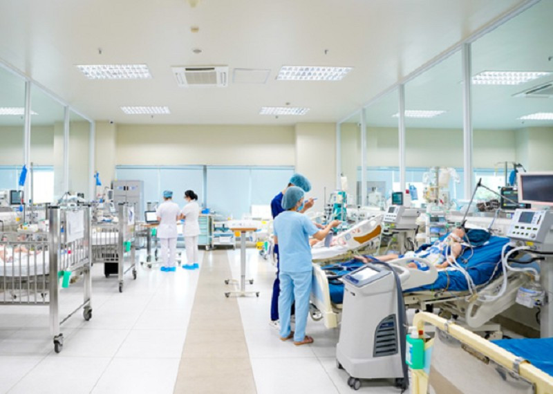 Bệnh nhi được điều trị tại Khoa Điều trị tích cực Nội khoa – Bệnh viện Nhi Trung ương