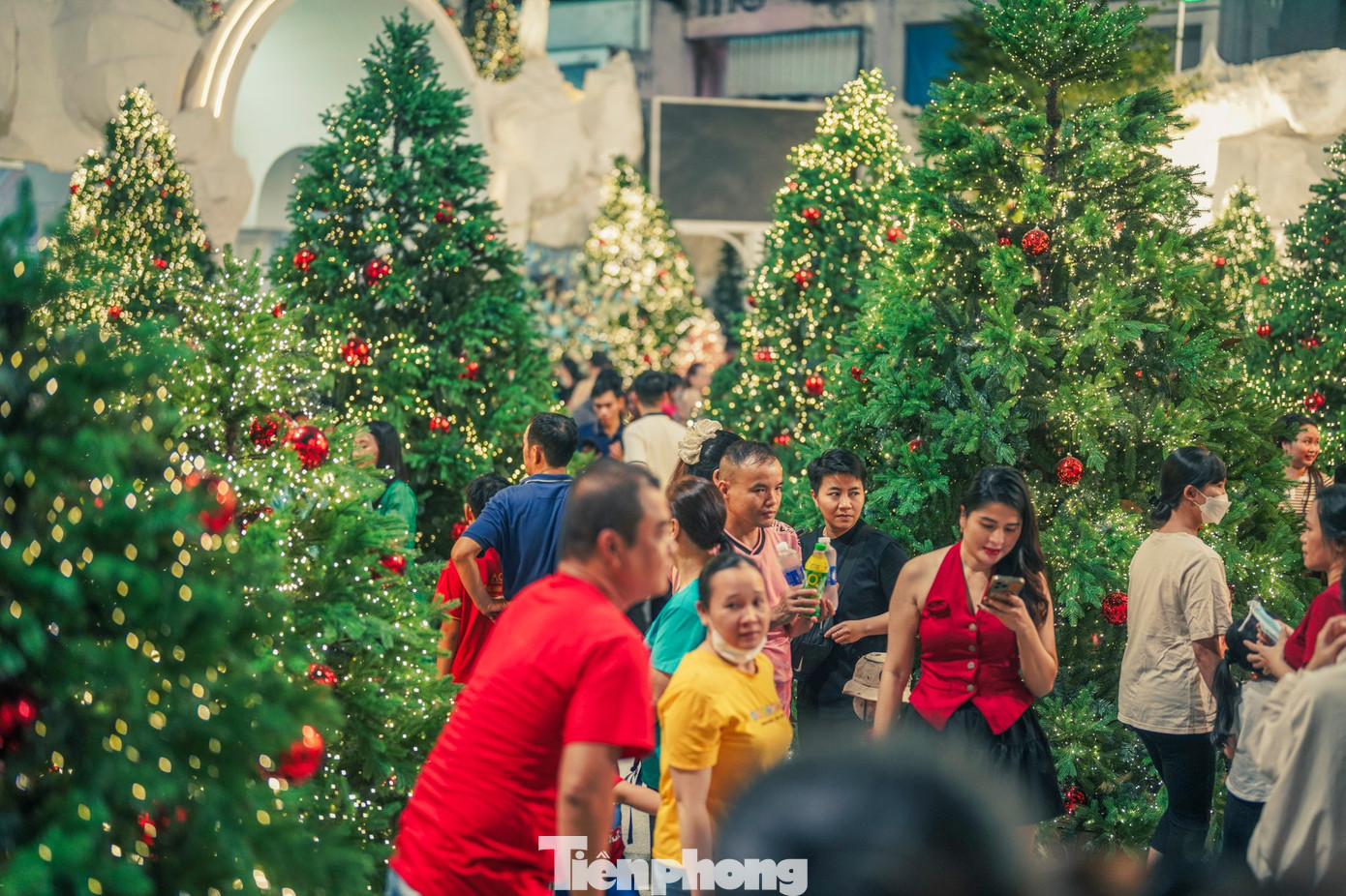 img src/upload/4-2025/images/2025-12-24/1766562154-tp-ld-1-14-width1390height926.jpg width660 /