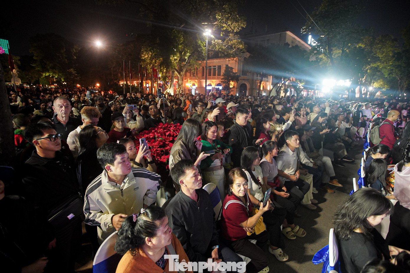 img src/upload/4-2025/images/2025-12-25/1766620148-tp-ho-guom-anh-2a-width1390height924.jpg width660 /