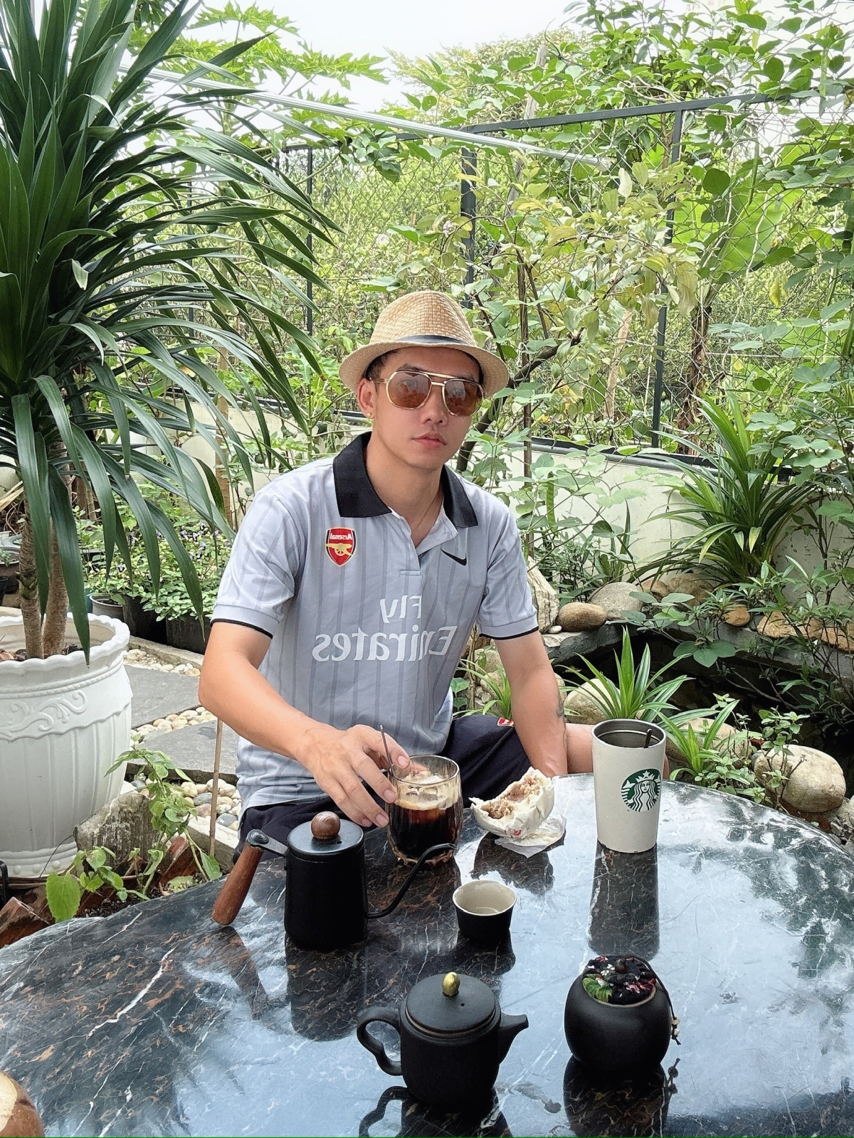 Vườn cây trái 40 m2 trong nhà phố của Phạm Trưởng - 6