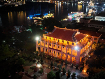 Ngắm loạt công trình kiến trúc ở TPHCM với hệ thống chiếu sáng 50 tỷ đồng