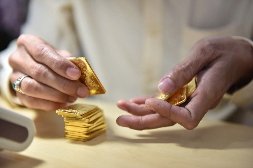 Giá vàng miếng SJC quay đầu giảm liên tiếp.