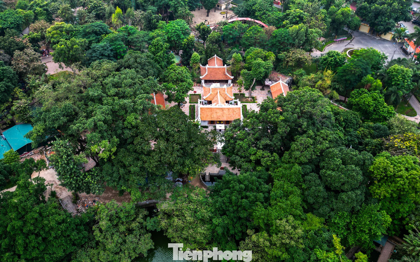 Ngôi đền cổ giữa lòng Hà Nội thành điểm check-in amp;#34;bí mậtamp;#34; của giới trẻ - 16