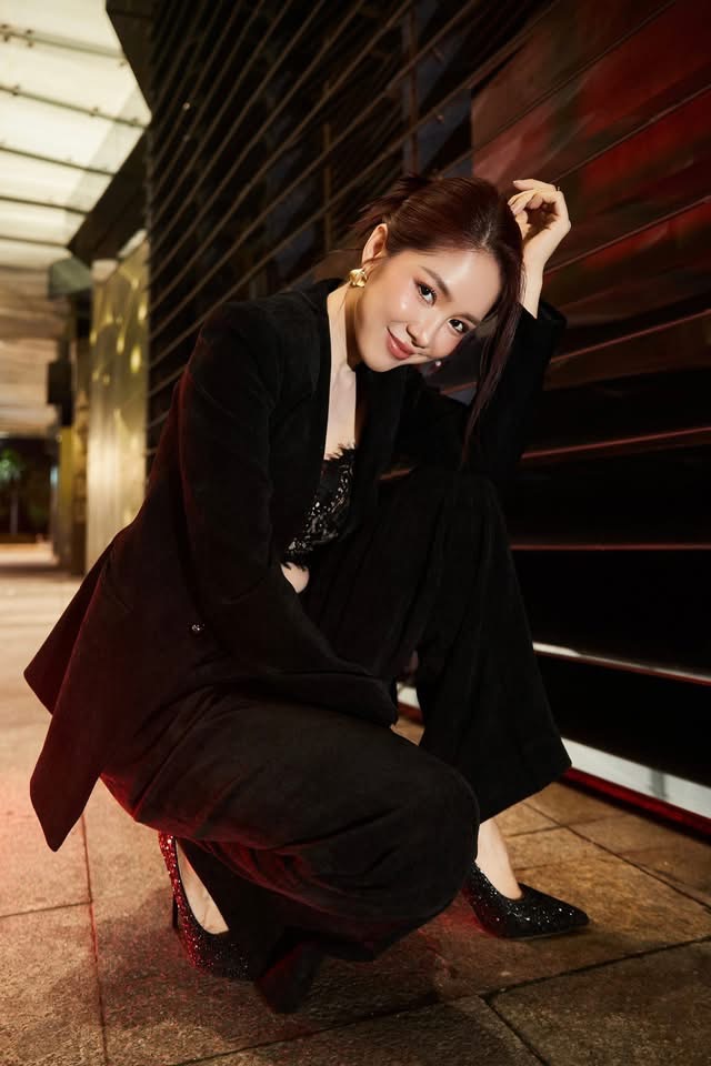 Lê Phương thăng hạng nhan sắc sau khi giảm 30kg - 15