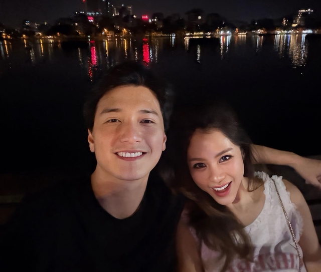 Chuyện tình của Bạch Lan Phương và Huỳnh Anh gây chú ý lớn khi được công khai vào năm 2021. Huỳnh Anh sinh năm 1992, kém Bạch Lan Phương 6 tuổi, anh là gương mặt quen thuộc với khán giả truyền hình qua các bộ phim như Chạy trốn thanh xuân, Mùa hoa tìm lại... Và mới đây là vai Bách trong Cách em 1 milimet