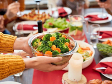 Đẹp - 3 việc giúp tránh tăng cân trong kỳ nghỉ lễ