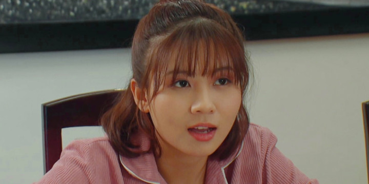 Trước đó, Quỳnh Trang từng góp mặt trong một số bộ phim của VTV như Chồng cũ, vợ cũ, người yêu cũ, Cha tôi người ở lại, Hương vị tình thân, Mặt nạ gương...