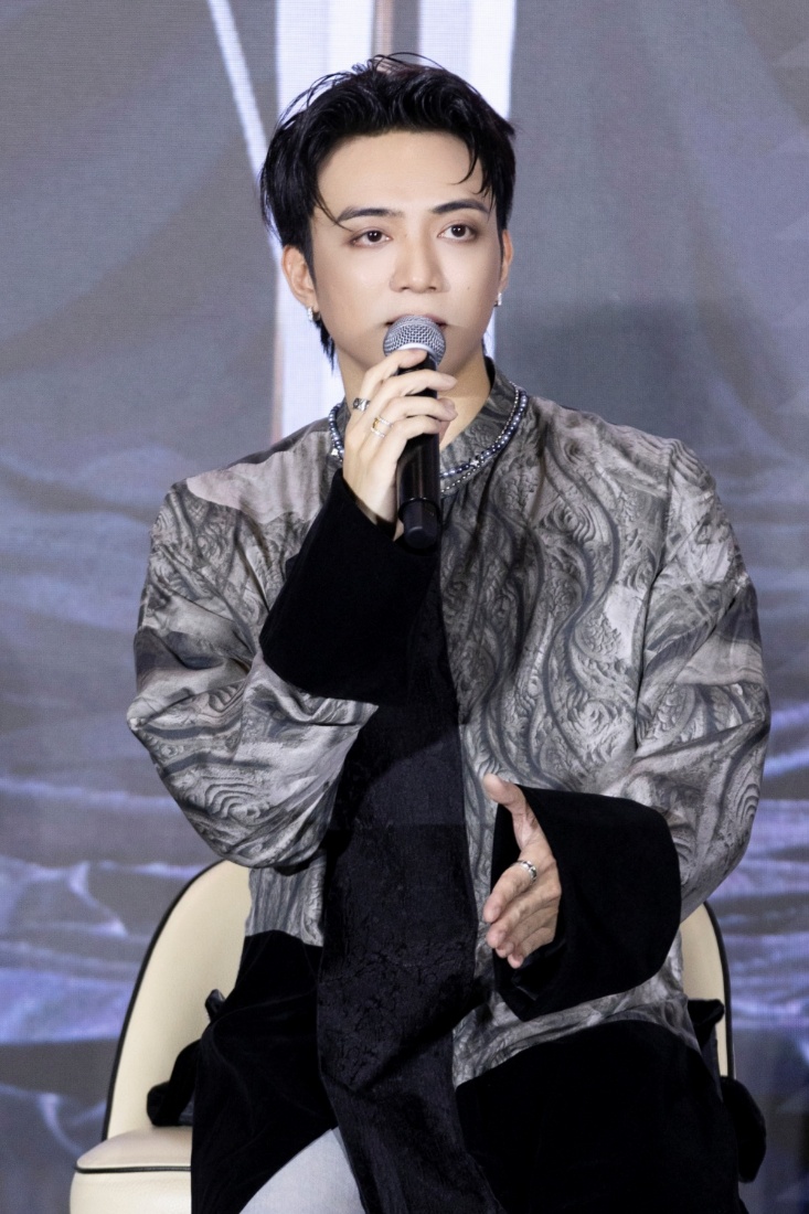 Tại họp báo, SOOBIN công bố chiến dịch cộng đồng Xẩm đến trường - dự án đưa âm nhạc truyền thống đến gần hơn với học sinh ở 3 miền Bắc - Trung - Nam.