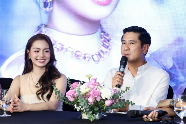 Ngọc Anh kể rằng trước khi nghĩ đến việc mời Hồ Hoài Anh, cô đã nhiều lần thấy anh ấy trong mơ.