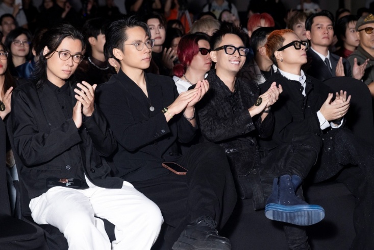 Dàn anh tài Trương Thế Vinh, Tiến Luật, Đăng Khôi, Rhymastic… có mặt để ủng hộ đàn em.