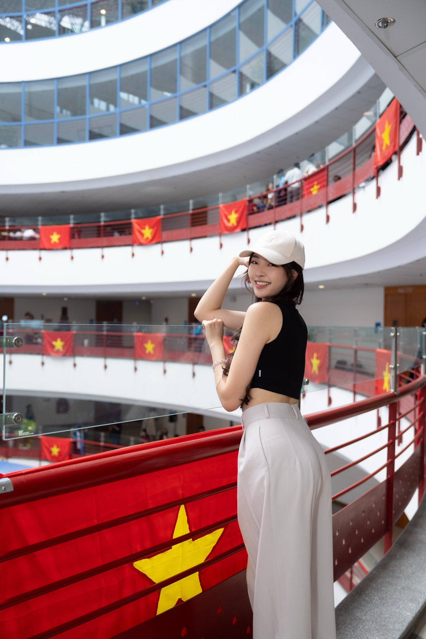 Nữ sinh xứ Thanh vừa giành top 1 Người đẹp ấn tượng Miss World Vietnam, là ai? - 13