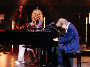 Nhạc - Secret Garden truyền sức mạnh cùng thông điệp sống tích cực, lạc quan tới 4.000 khán giả Hà Nội