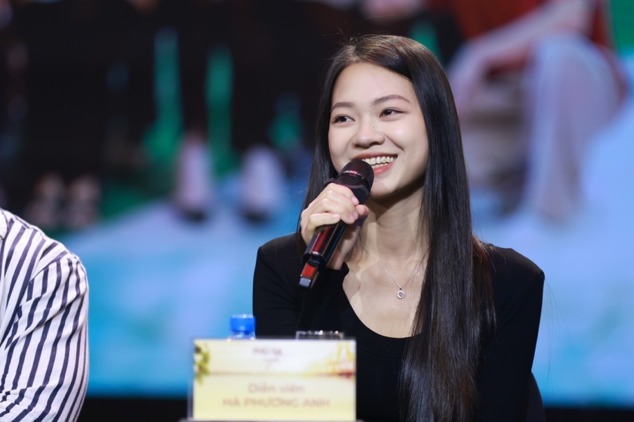 Diễn viên Hà Phương Anh vào vai Nga - đại diện cho những phận trẻ mang trong mình cả biến cố lẫn hy vọng.