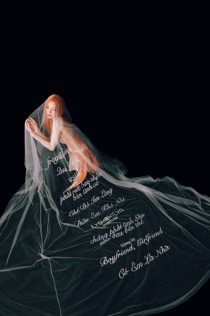 Album gồm 1 intro, 1 interlude và 8 ca khúc mới, được chắp bút bởi Min, Khắc Hưng, Hoàng Tôn, Marzuz, Lu, RedT, Trid Minh, Changg, Khang (Chillies).