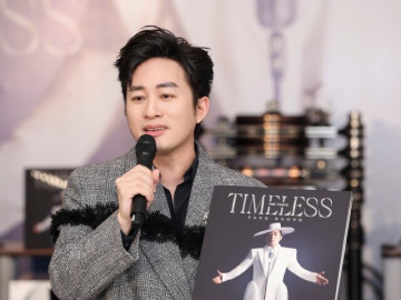 Tùng Dương ra mắt đĩa than "The Voice - Timeless", tuyên bố AI không thể là linh hồn của âm nhạc