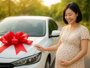 Bà bầu - Người yêu cũ tặng xe 500 triệu khi biết tôi mang bầu, chồng nói 1 câu khiến tôi rơi nước mắt