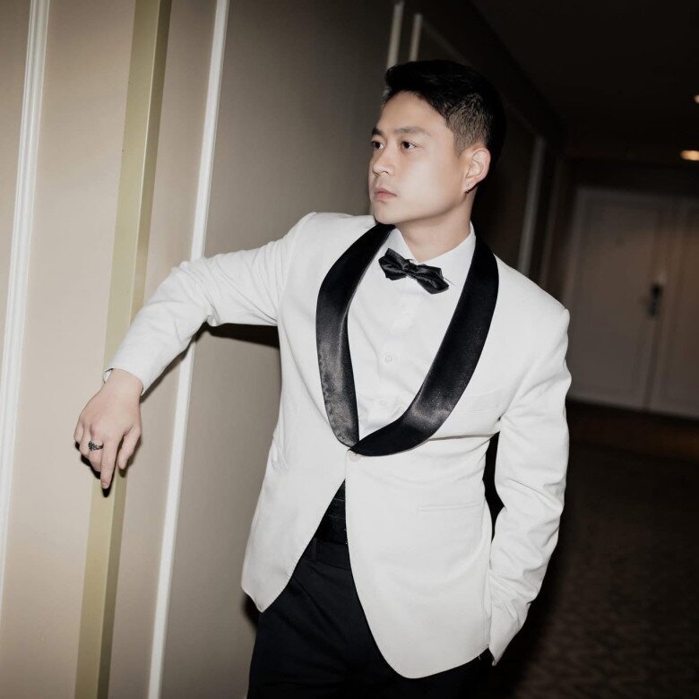 Hoàng Dương xác định gắn bó lâu dài với nghệ thuật.