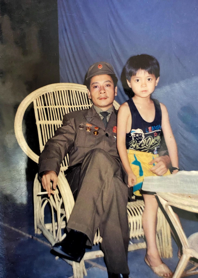 NSND Hoàng Dũng rất tự hào về khả năng diễn xuất hồi nhỏ của con cả.