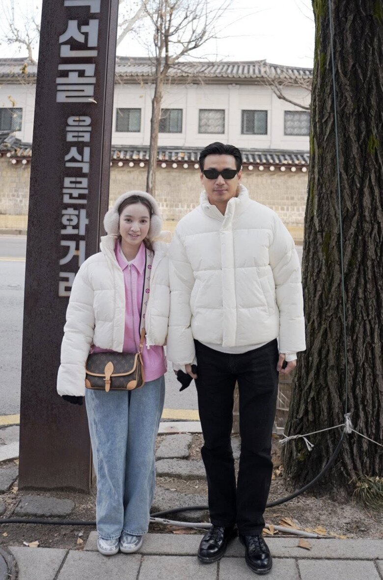 Vợ chồng Ngọc Thuận - Bích Ngọc trong chuyến du lịch kỷ niệm 3 năm ngày cưới.