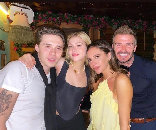 Vợ chồng cậu cả nhà Beckham và David - Victoria không còn theo dõi nhau trên mạng xã hội.