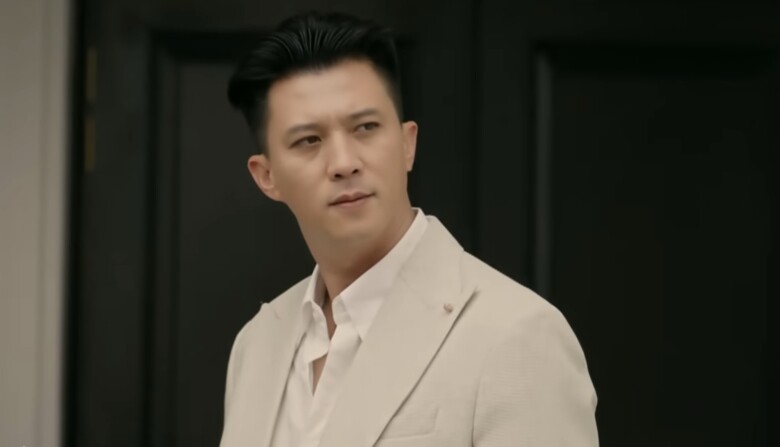 Những tâm tư phức tạp của Viễn đều được khắc hoạ trọn vẹn qua ánh mắt của Hà Việt Dũng.