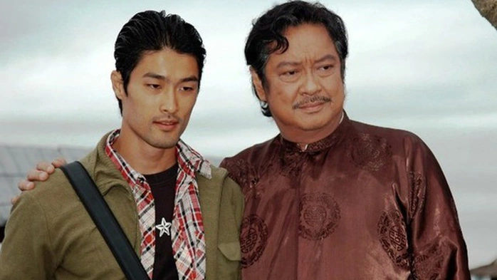 Tác phẩm Dòng Máu Anh Hùng do ông đầu tư lại thất bại về doanh thu.