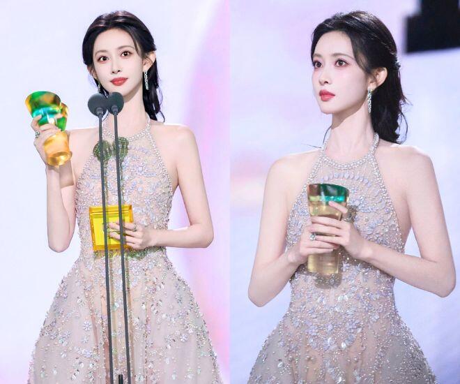 Sau Tinh Quang Đại Thưởng, mọi sự chú ý của khán giả đều đổ dồn vào cú ngã của Mạnh Tử Nghĩa.