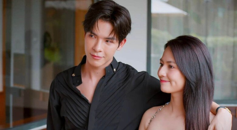 Trong lần đầu đóng phim giờ vàng, Denis Đặng đã vấp phải không ít tranh cãi.