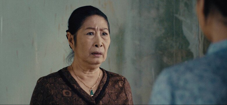 Nghệ sĩ nhận xét dì Bảy là một nhân vật dễ thương, tốt bụng.