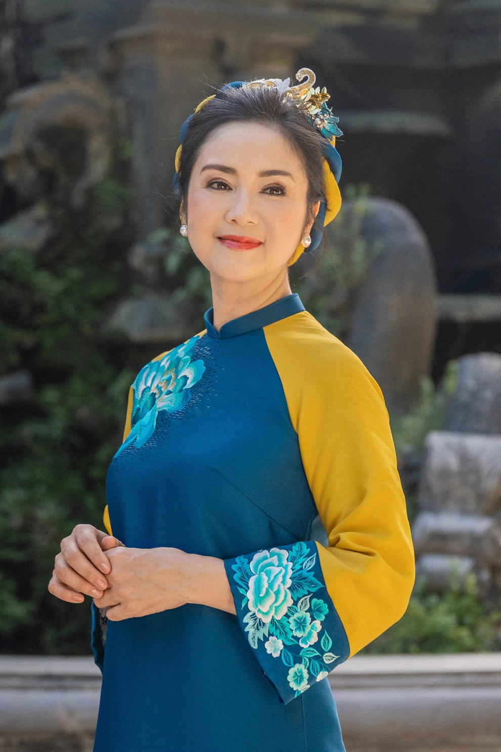 Diễn xuất và vẻ ngoài đoan trang, khí chất sang chảnh của nữ nghệ sĩ luôn nhận về vô số lời có cánh từ khán giả.