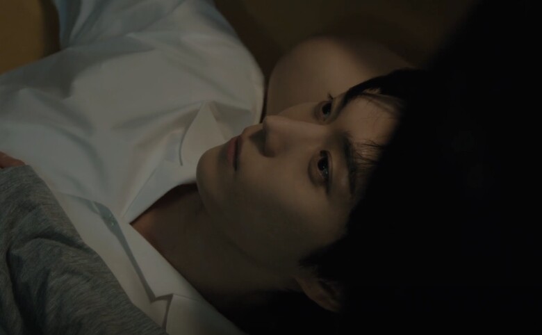 Kim Young Dae dù có ngoại hình sáng nhưng diễn đơ.