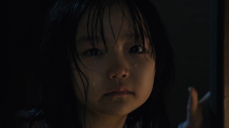 So Yoo khiến người xem như nghẹn lại trước ánh mắt biết diễn, thần thái u uất nặng nề.